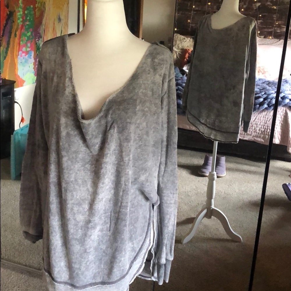 Ocean Drive gray sweater Small